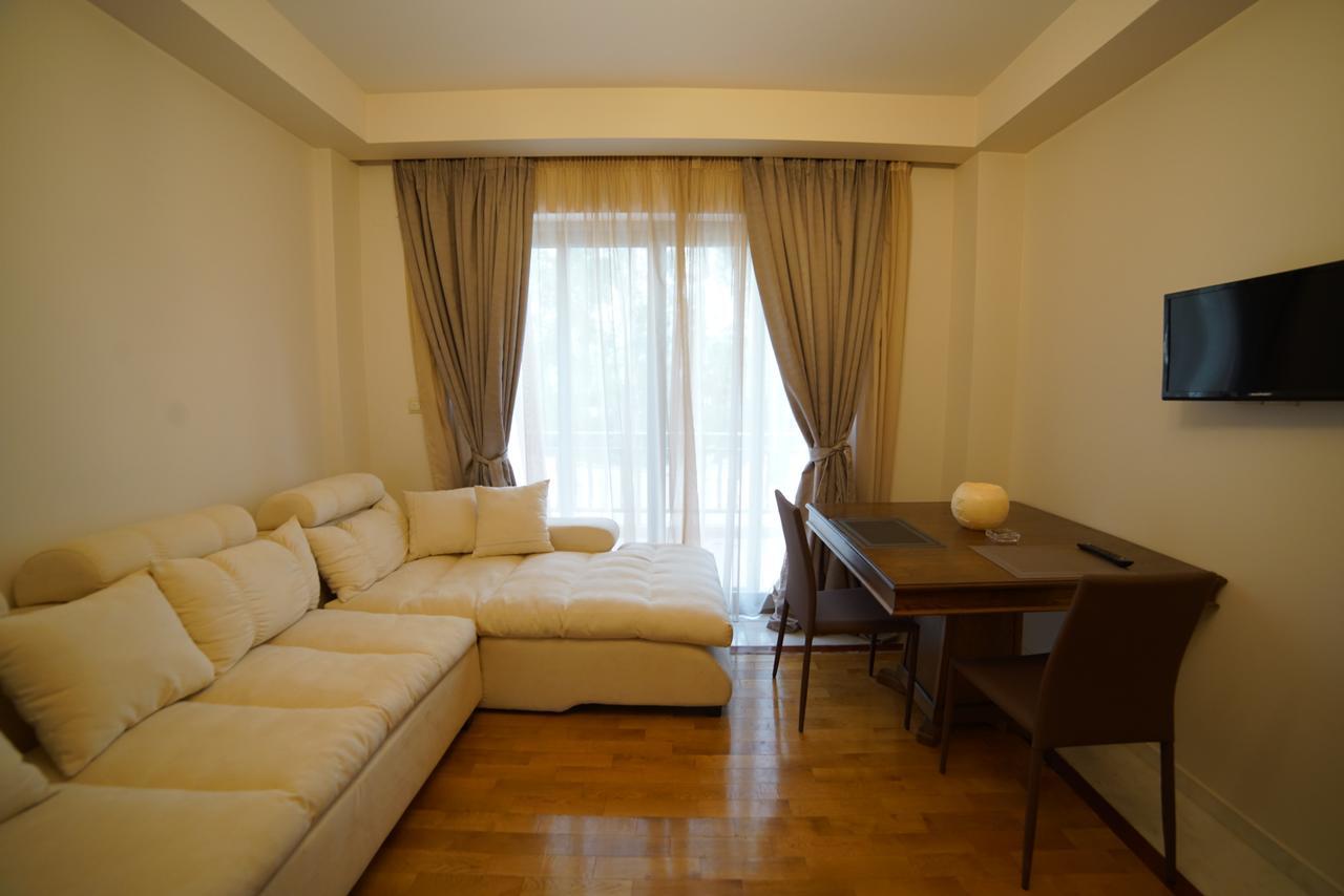 Corali Resort 阿格里尼翁 外观 照片